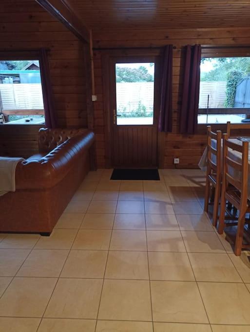 Chalet A La Campagne Bury  Exteriör bild